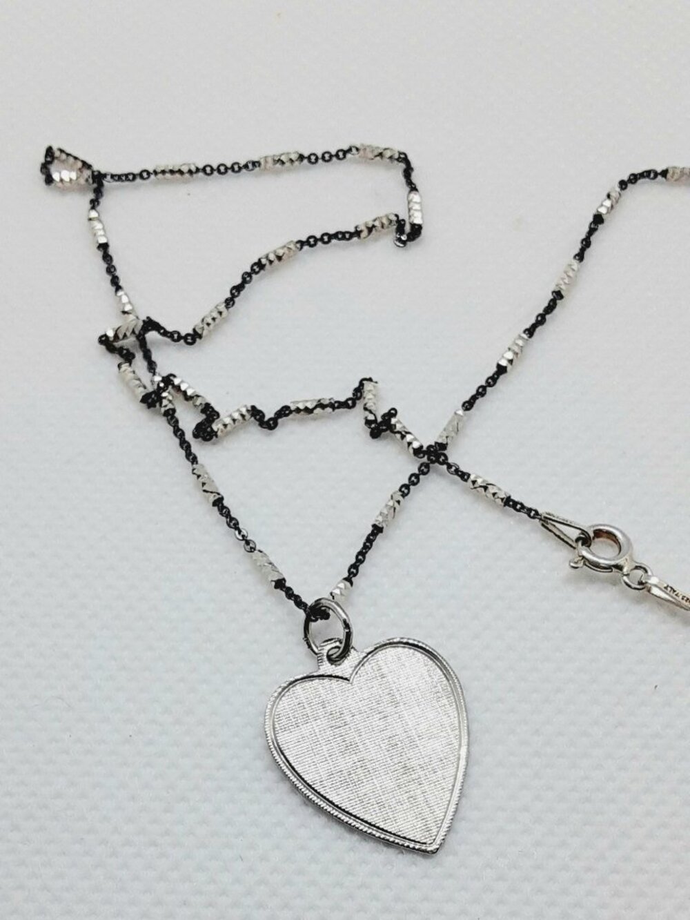 NEW 18 inch 925 silver oxidized fancy chain and textured heart pendant - Picture 2 of 11